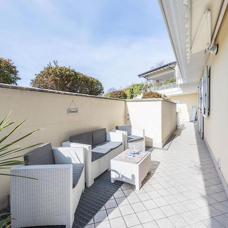 Luxury Apartment With Swimming Pool Лонато Экстерьер фото
