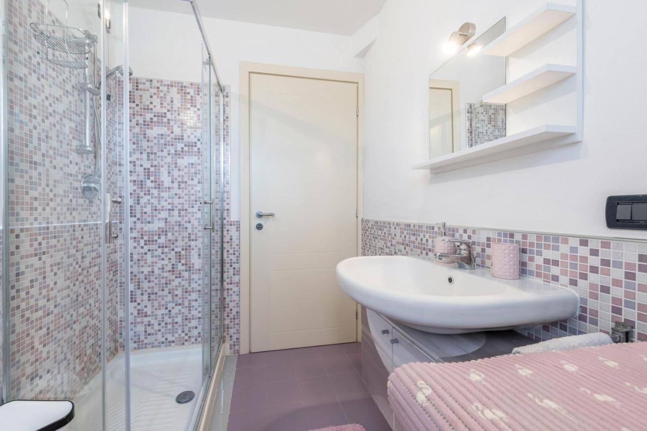 Luxury Apartment With Swimming Pool Лонато Экстерьер фото