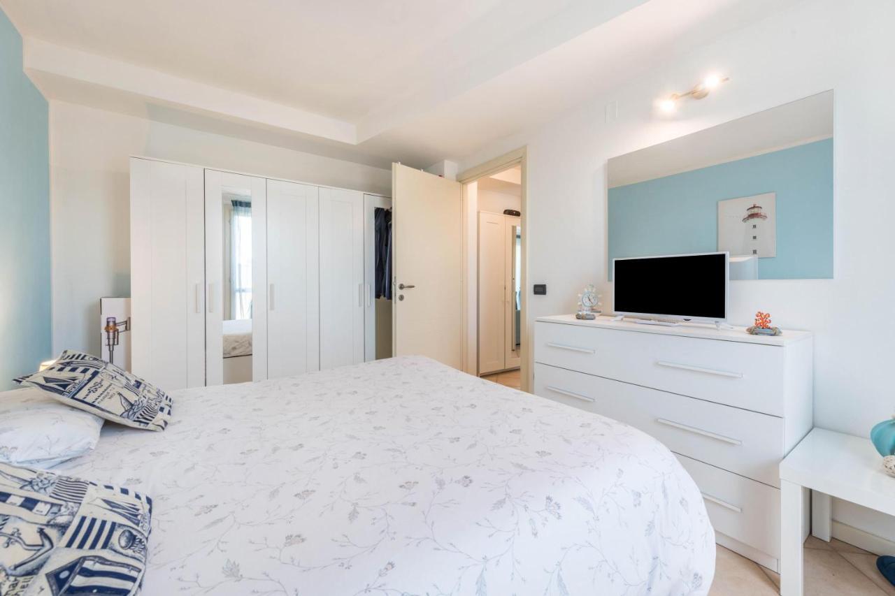 Luxury Apartment With Swimming Pool Лонато Экстерьер фото